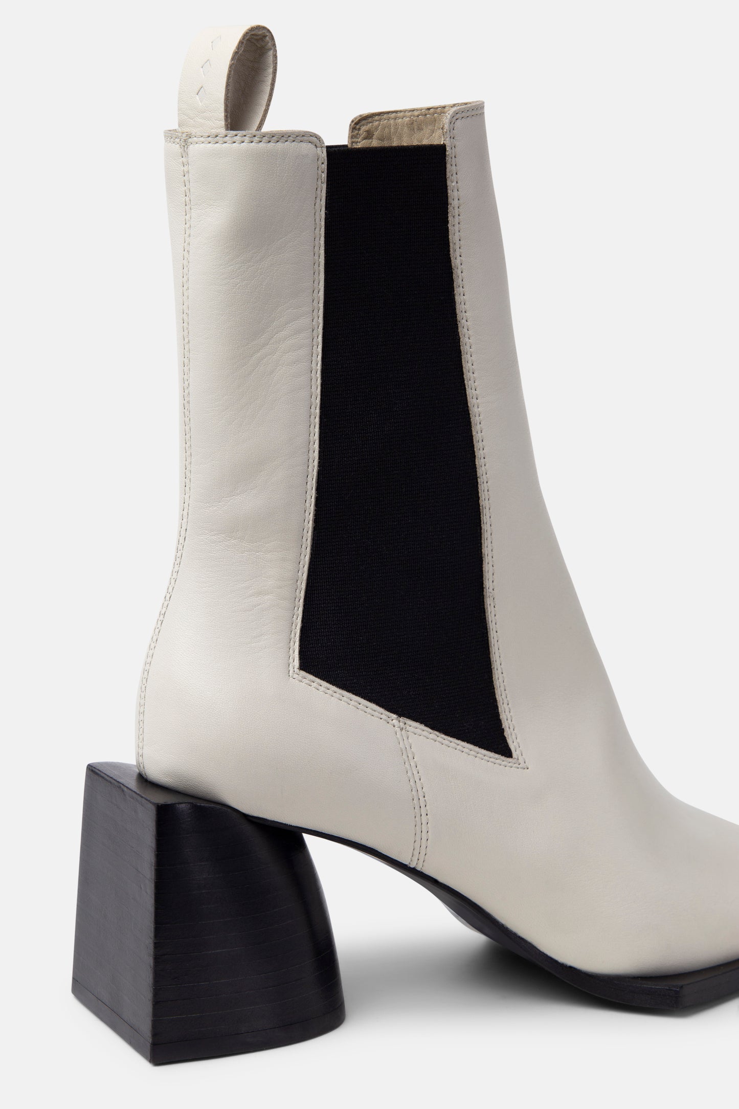 Luna Chelsea Boot | Off White
