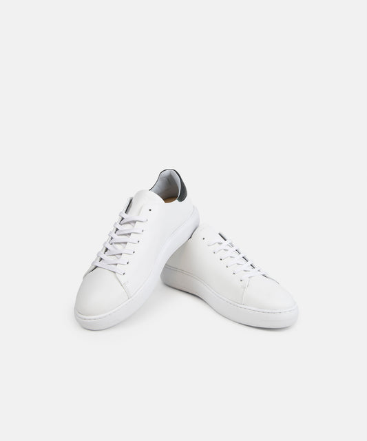 Cosmos Sneaker Lo 235 - Women | White